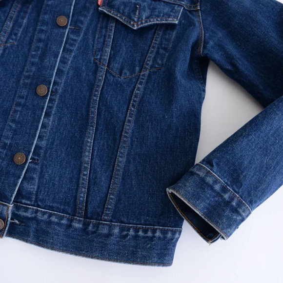 Vintage Levi's Dark Wash Denim Trucker Jean Jacket 40 - Picture 7 of 14